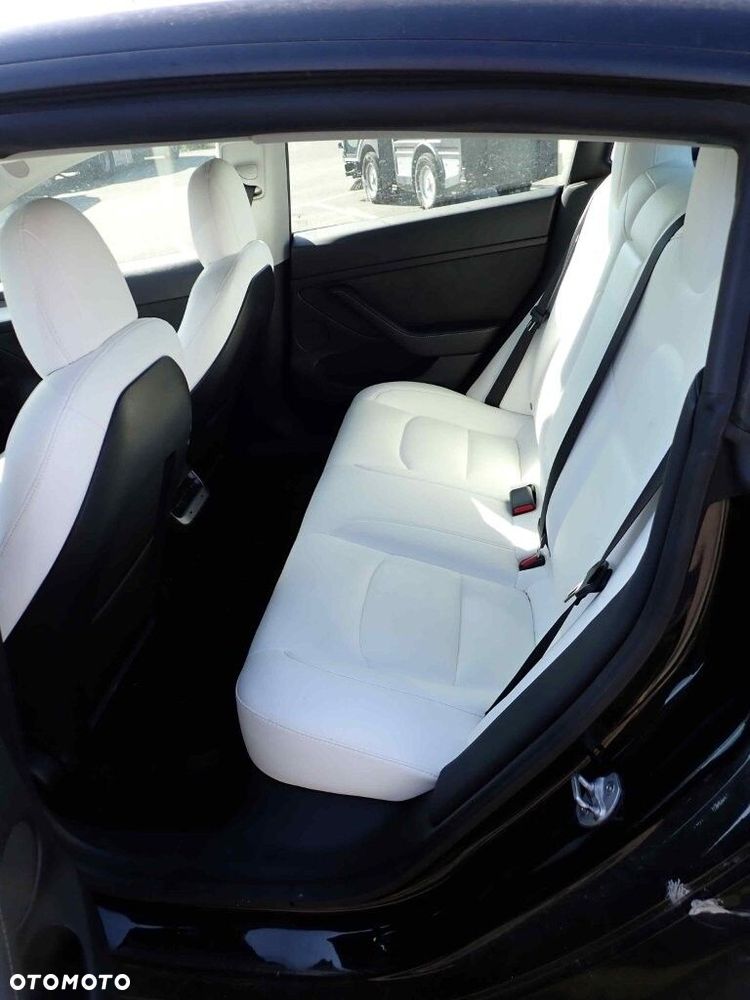 Tesla Model 3 Langstreckenbatterie Allradantrieb Dual Motor - 7
