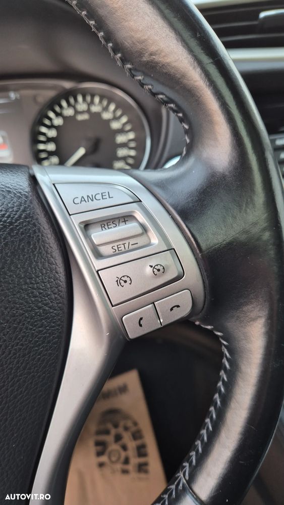 Nissan Qashqai 1.5 DCI N-Connecta - 15