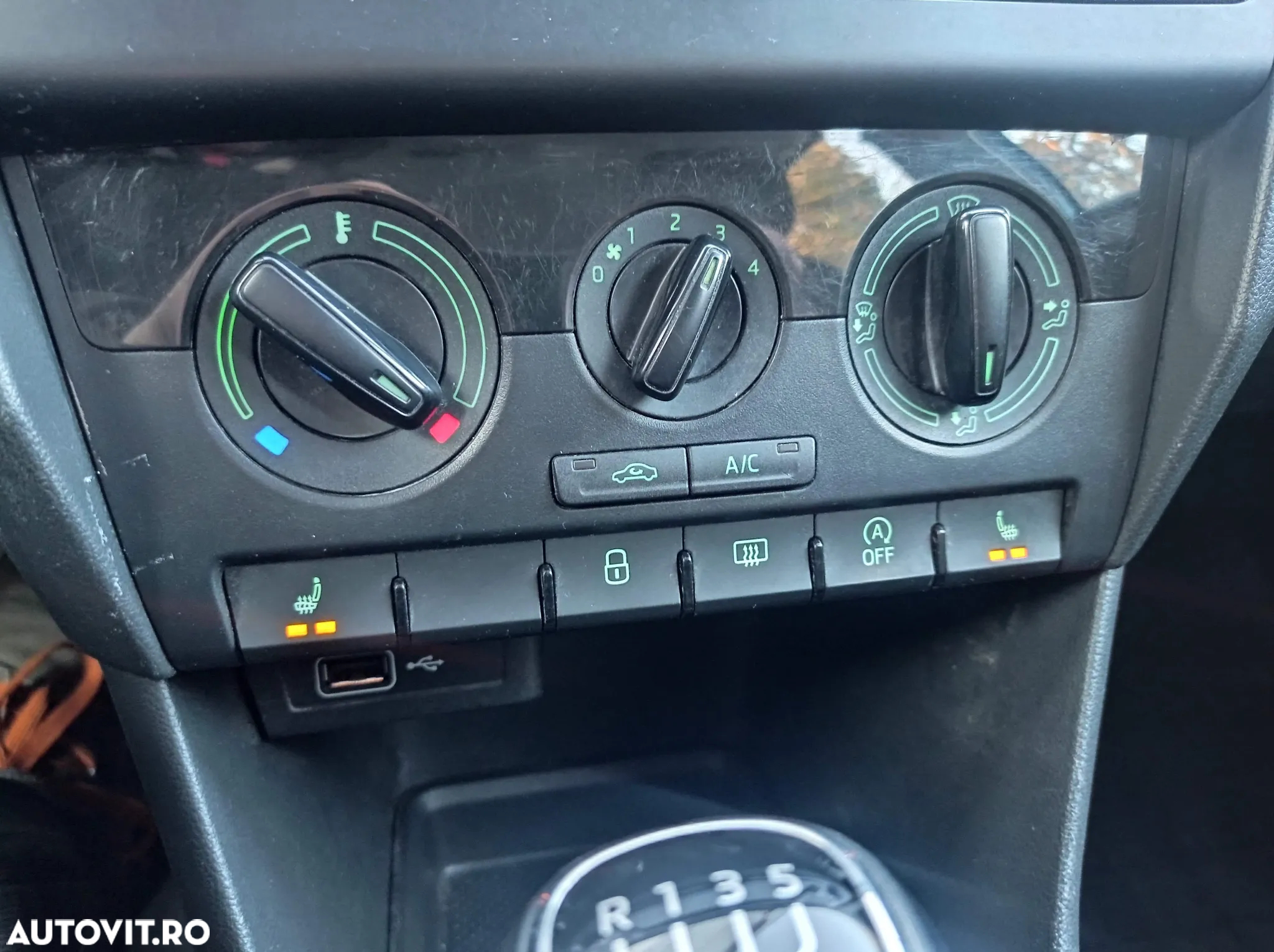 Skoda RAPID 1.0 TSI Ambition - 28