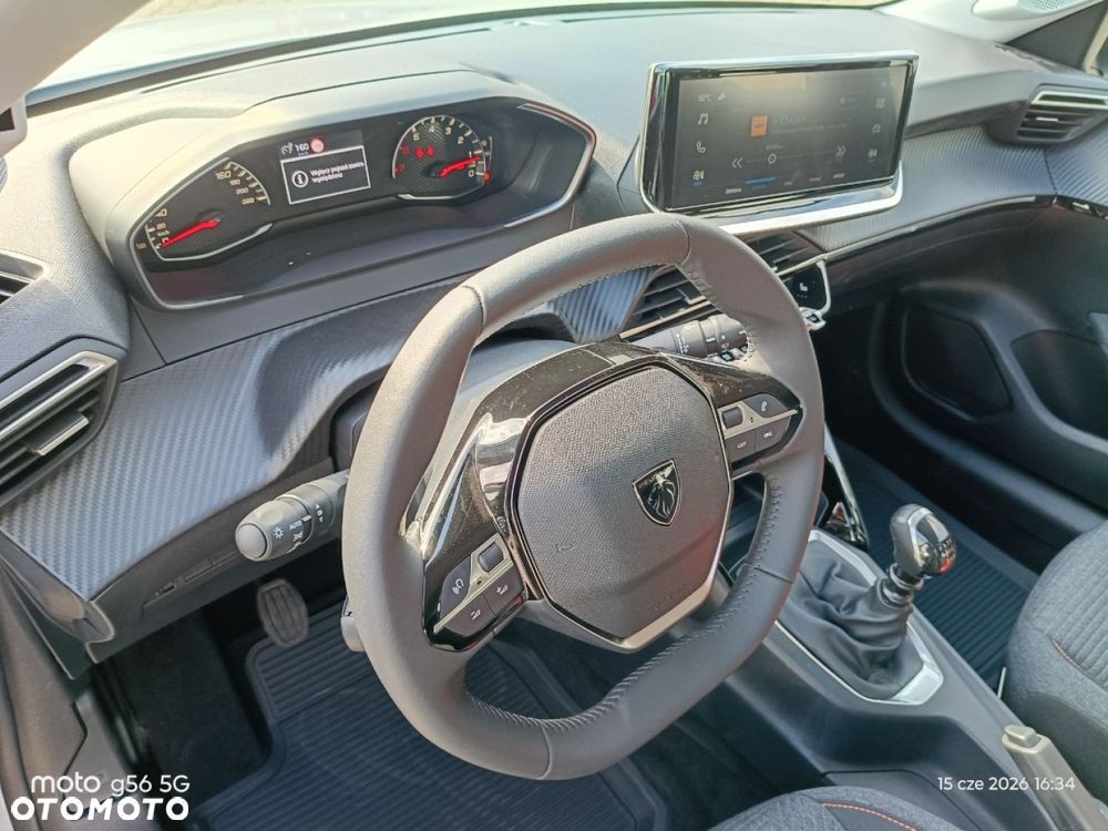 Peugeot 208 - 10