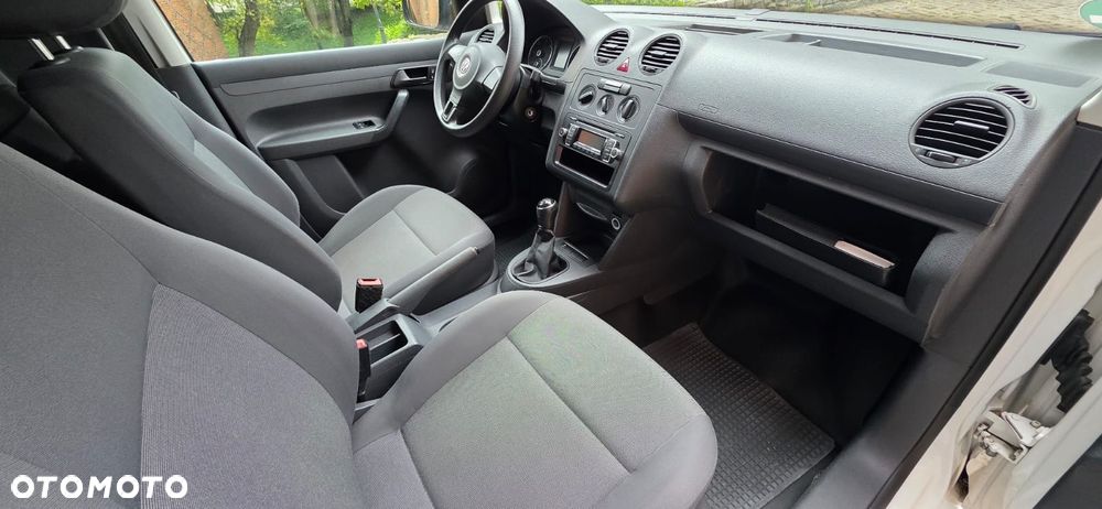 Volkswagen CADDY - 9
