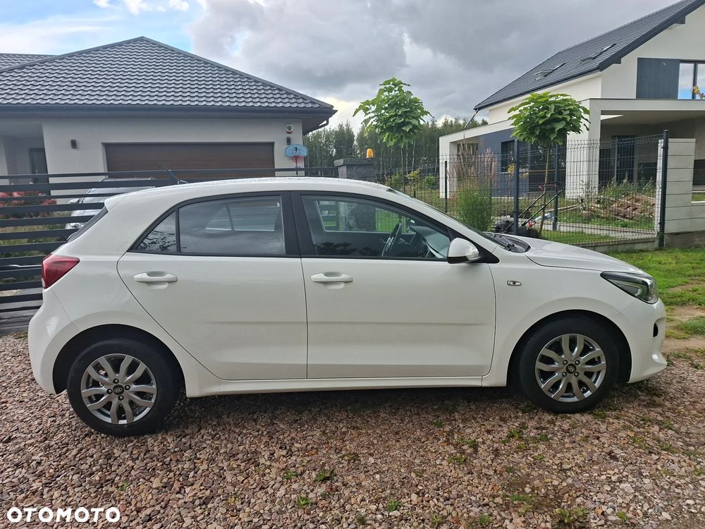 Kia Rio 1.2 Business Line - 16