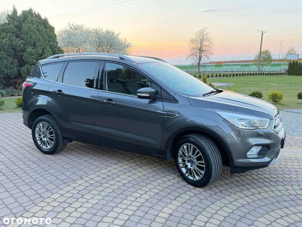 Ford Kuga - 34