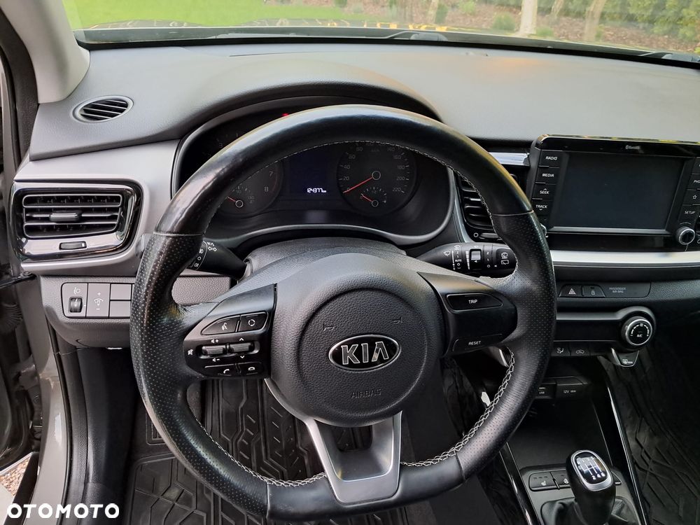 Kia Stonic 1.4 L - 9