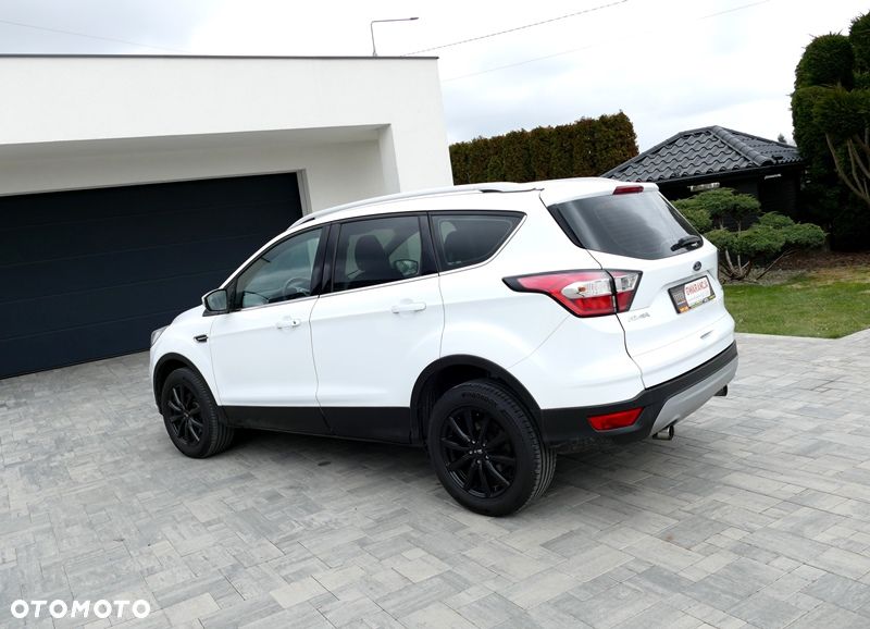 Ford Kuga - 9
