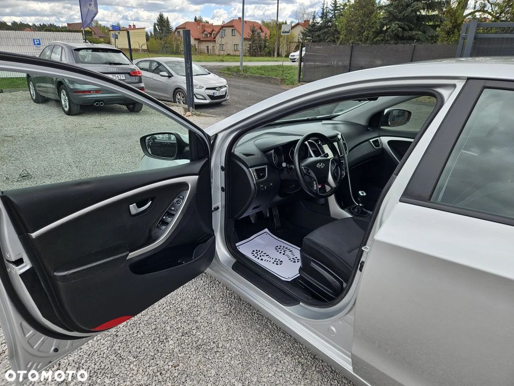 Hyundai i30 1.4 Fifa World Cup Edition - 15