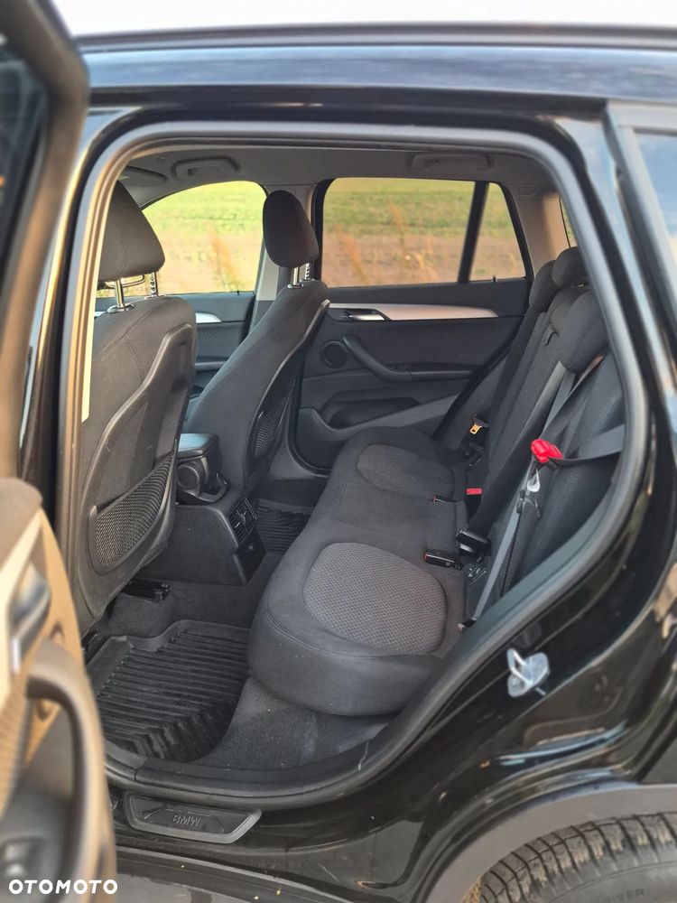 BMW X1 sDrive16d - 30
