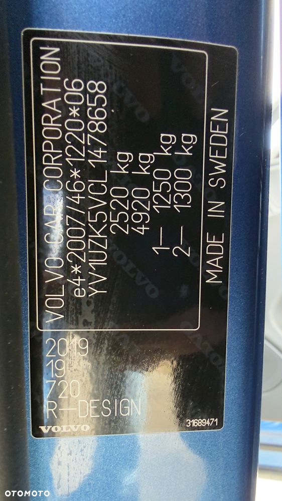 Volvo XC 60 B4 D AWD R-Design - 25