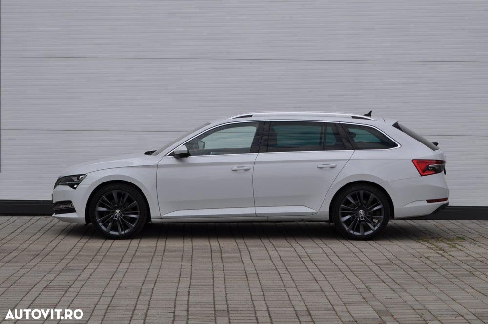 Skoda Superb 2.0 TDI DSG Style - 9