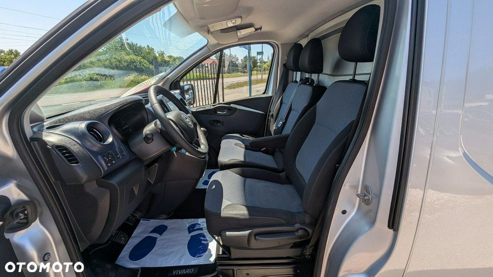Opel Vivaro - 14