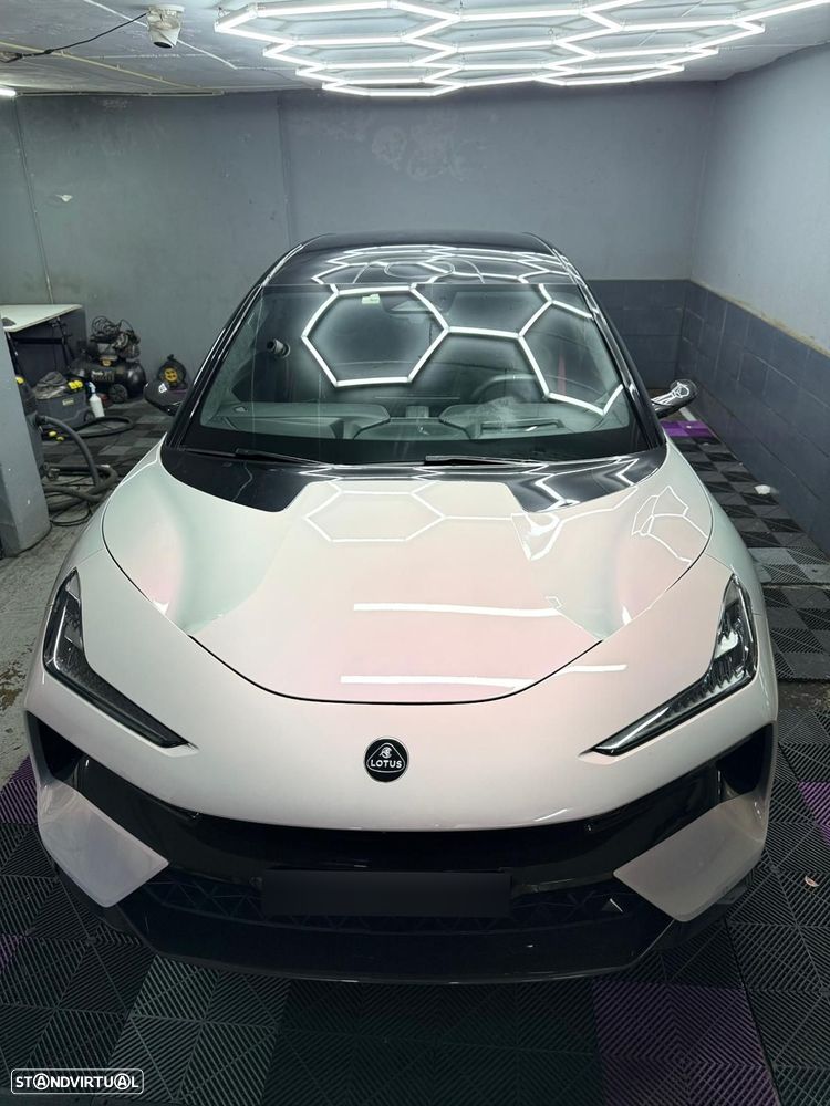 Lotus Eletre - 5