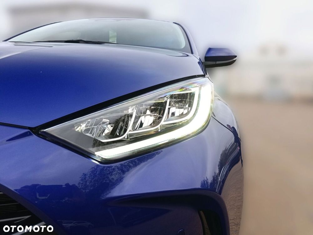 Toyota Yaris Hybrid 1.5 Style - 35