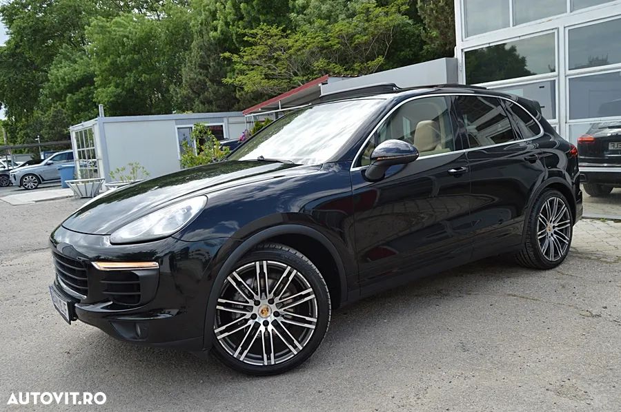 Porsche Cayenne 3.0 L - 21