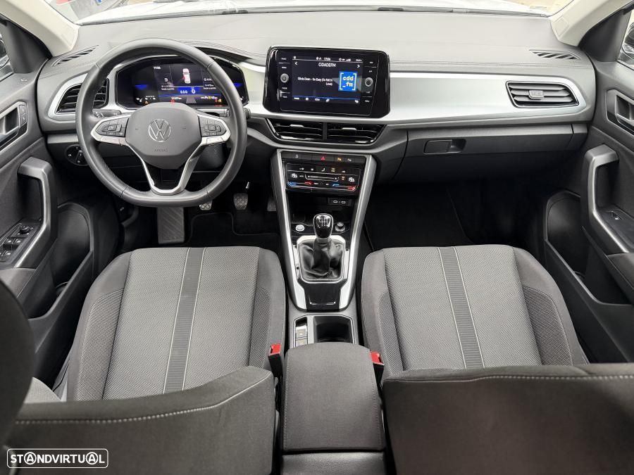VW T-Roc 1.0 TSI Urban - 23