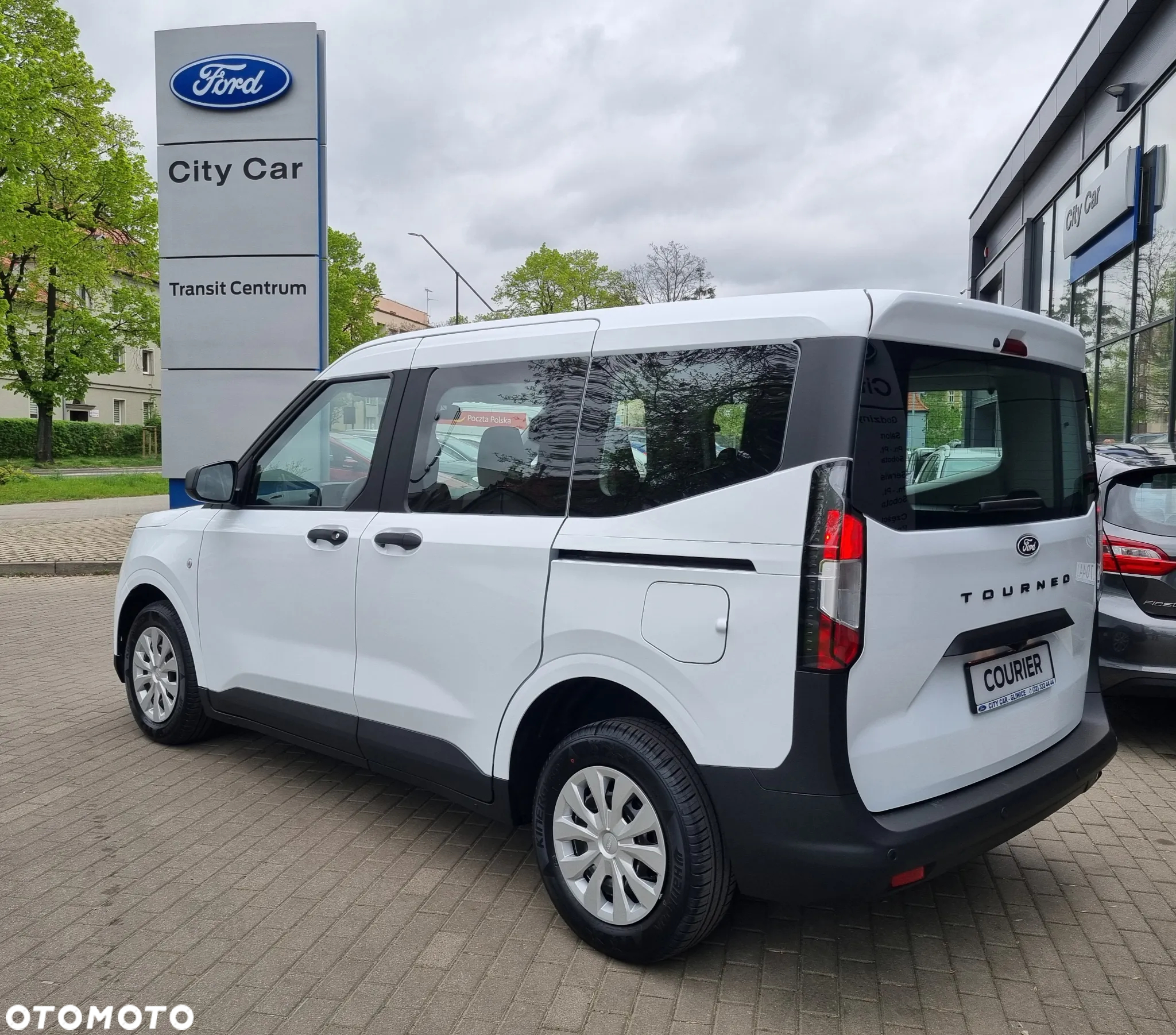 Ford Tourneo Courier - 6