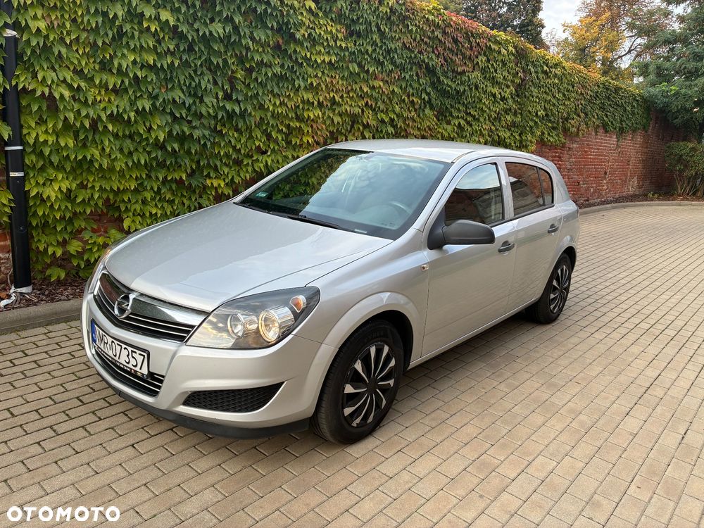 Opel Astra - 25