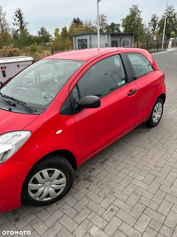 Toyota Yaris - 13