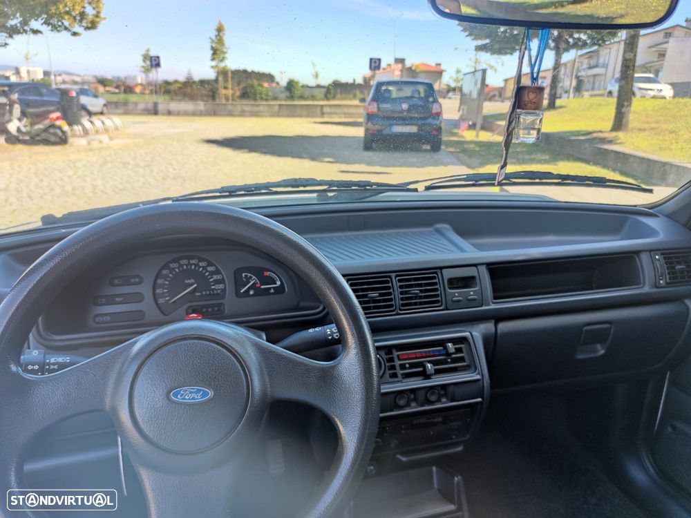 Ford Fiesta 1.1i Cayman - 12