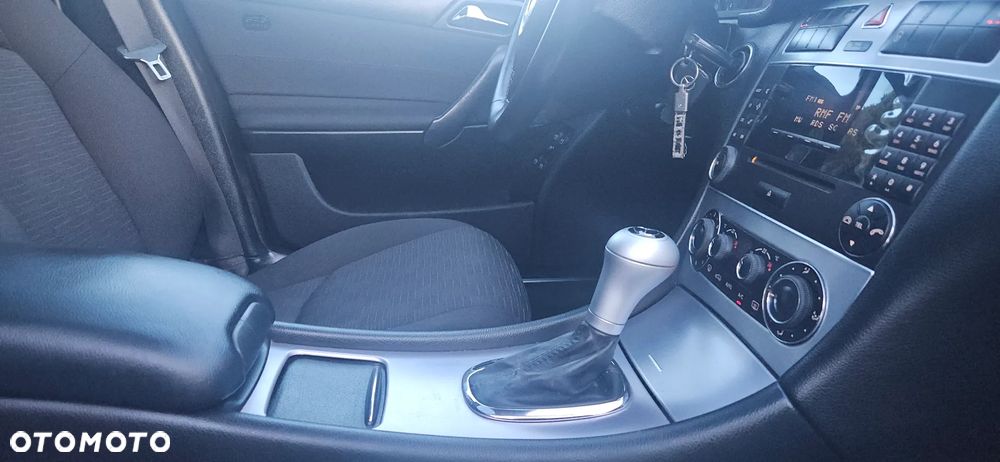 Mercedes-Benz Klasa C 180 Kompressor Automatik Avantgarde Sport Edition - 31