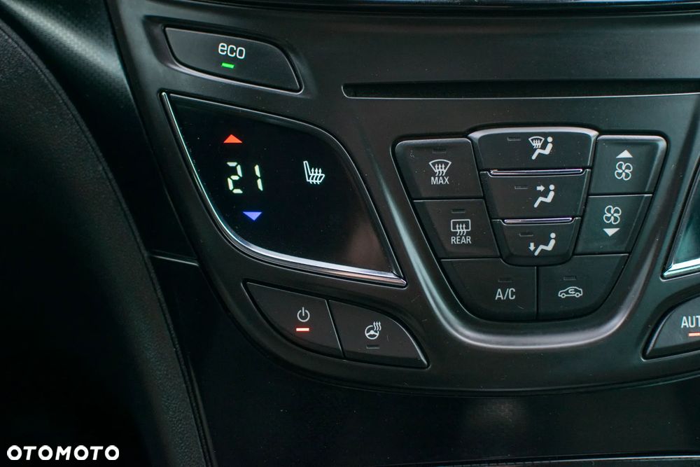 Opel Insignia - 38
