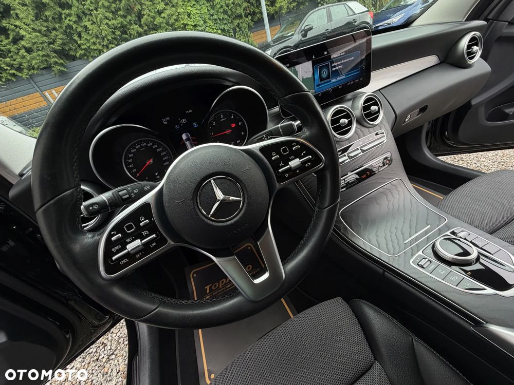 Mercedes-Benz Klasa C 220 d 9G-TRONIC - 30