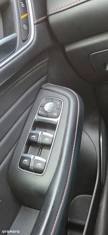 MG HS PHEV 1.5T-GDI Luxury - 35