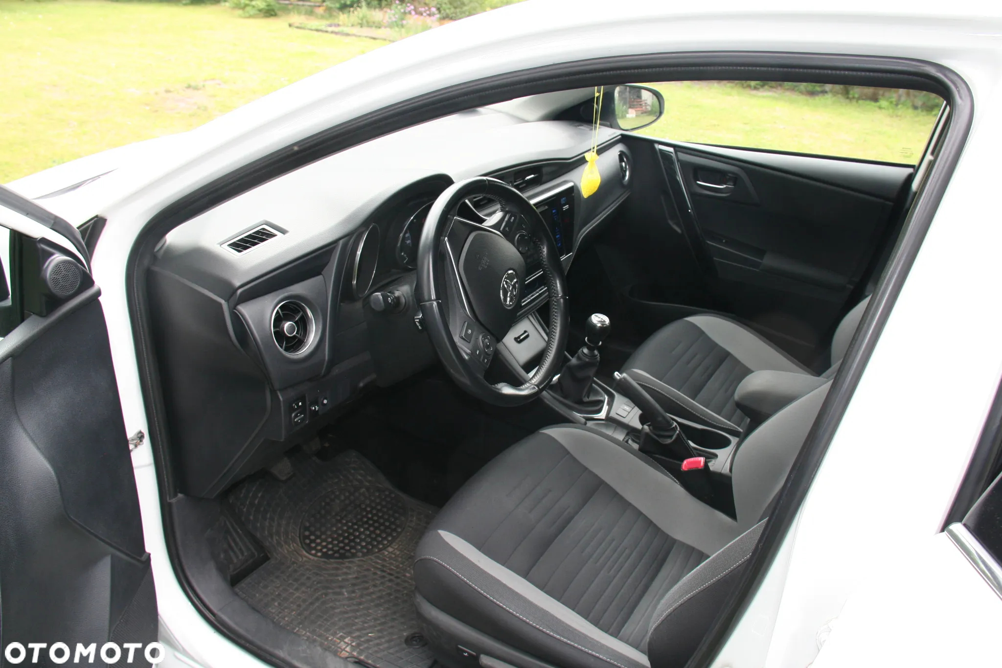 Toyota Auris 1.6 Comfort - 16