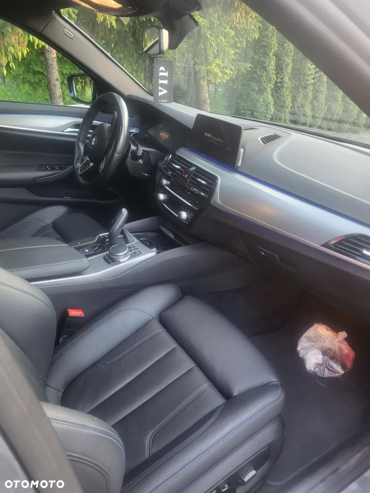 BMW Seria 5 530i M Sport Edition - 14