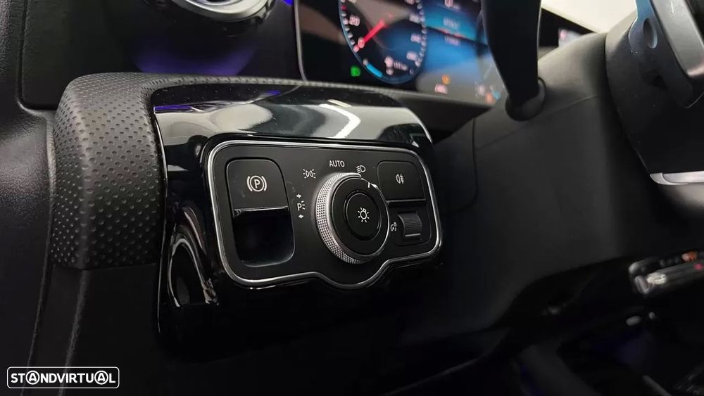 Mercedes-Benz A 35 AMG 4Matic Speedshift DCT 8G Line Advanced Plus - 31