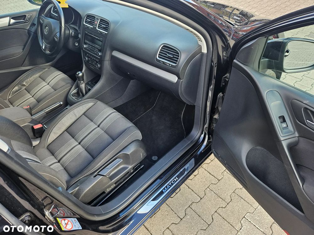 Volkswagen Golf 1.2 TSI MATCH - 16