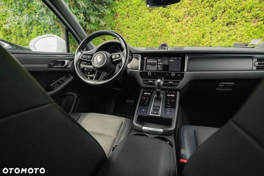 Porsche Macan Standard - 17