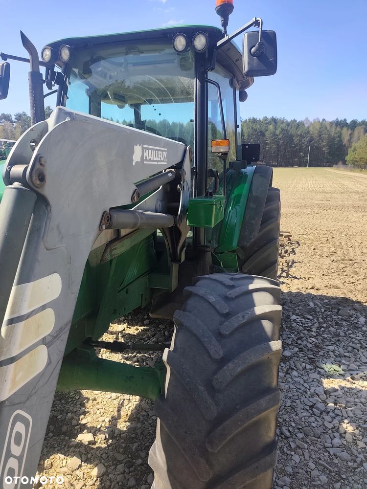 John Deere 5820 - 17