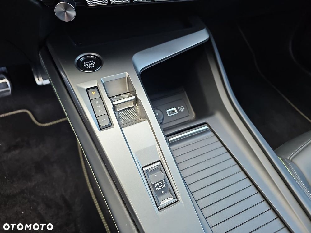 Peugeot 408 1.2 PureTech GT S&S EAT8 - 18