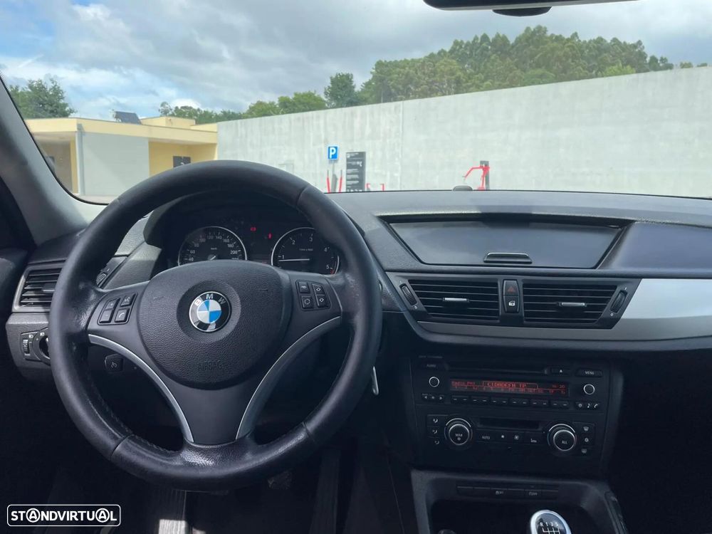 BMW X1 18 d sDrive - 9