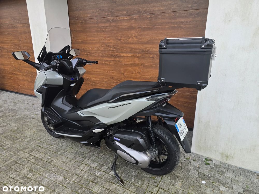 Honda NSS - 17