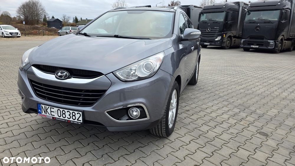 Hyundai ix35 1.7 CRDi 2WD blue Finale Gold - 2