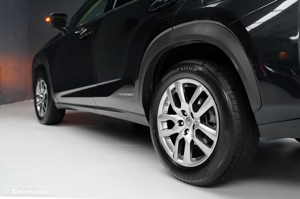 Lexus NX 300h Executive Plus 4WD - 26