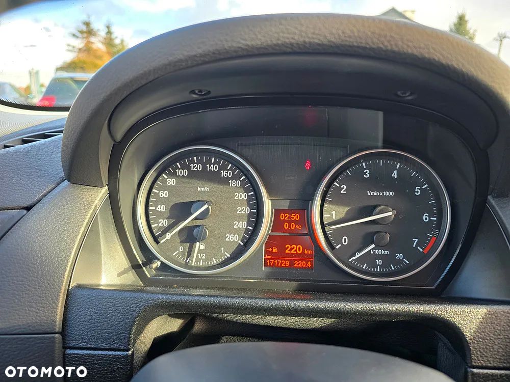 BMW X1 sDrive20i xLine - 28