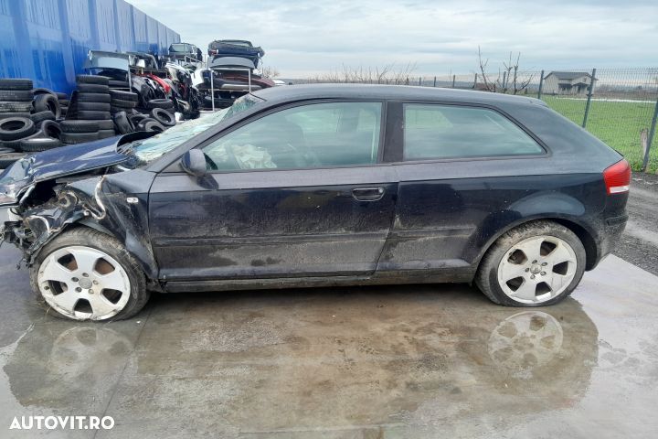 Bara fata Audi A3 8P/8PA [facelift] [2004 - 2008] Hatchback 3-usi 2.0 - 6