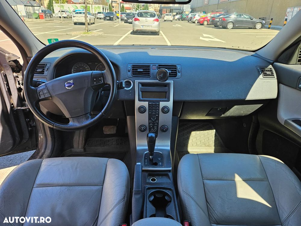 Volvo V50 - 10
