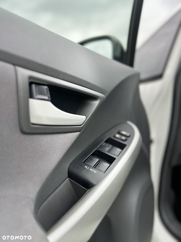 Toyota Prius 1.5 VVT-i Prestige - 9