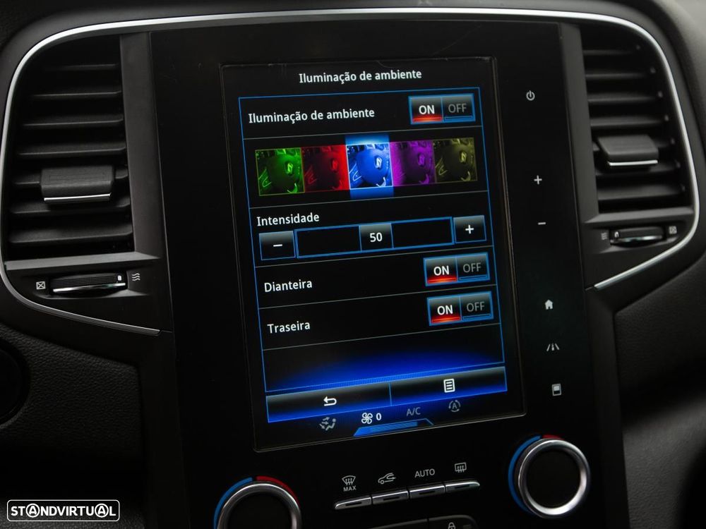 Renault Mégane 1.5 dCi Limited EDC - 24