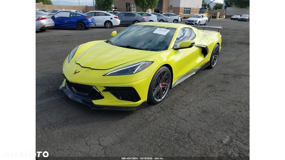 Chevrolet Corvette - 2