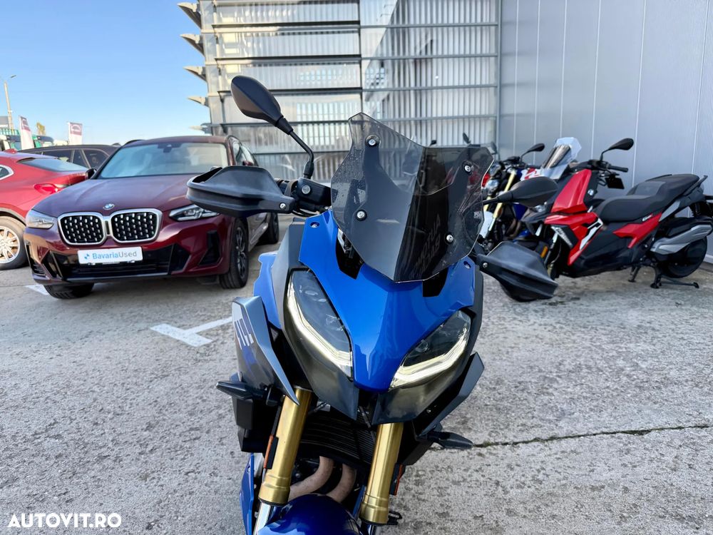 BMW F900XR - 2