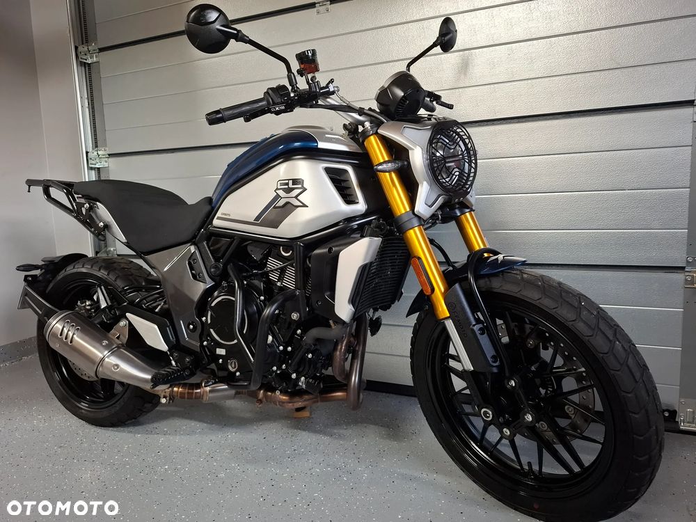 CFMoto 700CL-X Heritage