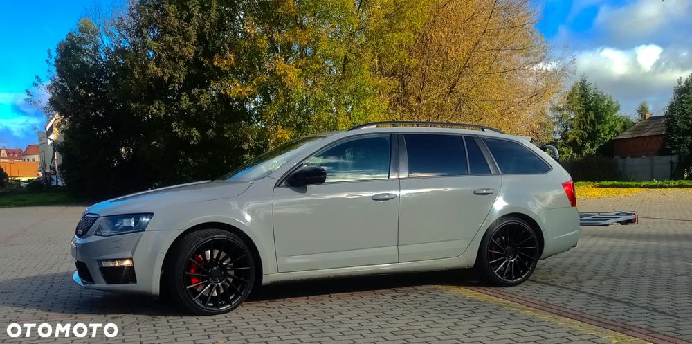 Skoda Octavia 2.0 TDI (Green tec) DSG RS - 1