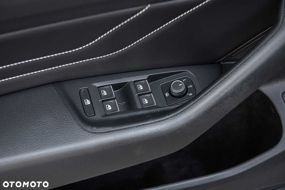 Volkswagen Passat ver-1-4-tsi-plug--in-hybrid-gte-dsg - 16