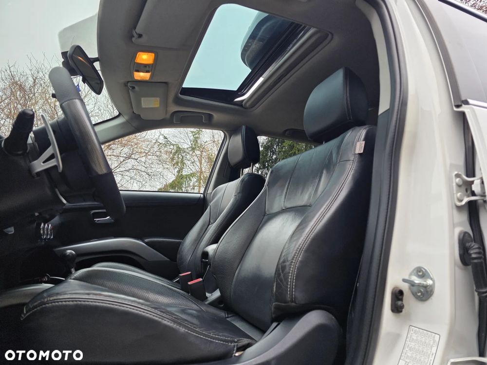 Mitsubishi Outlander 2.2 DID Instyle NAVI EU5 TC-SST - 19