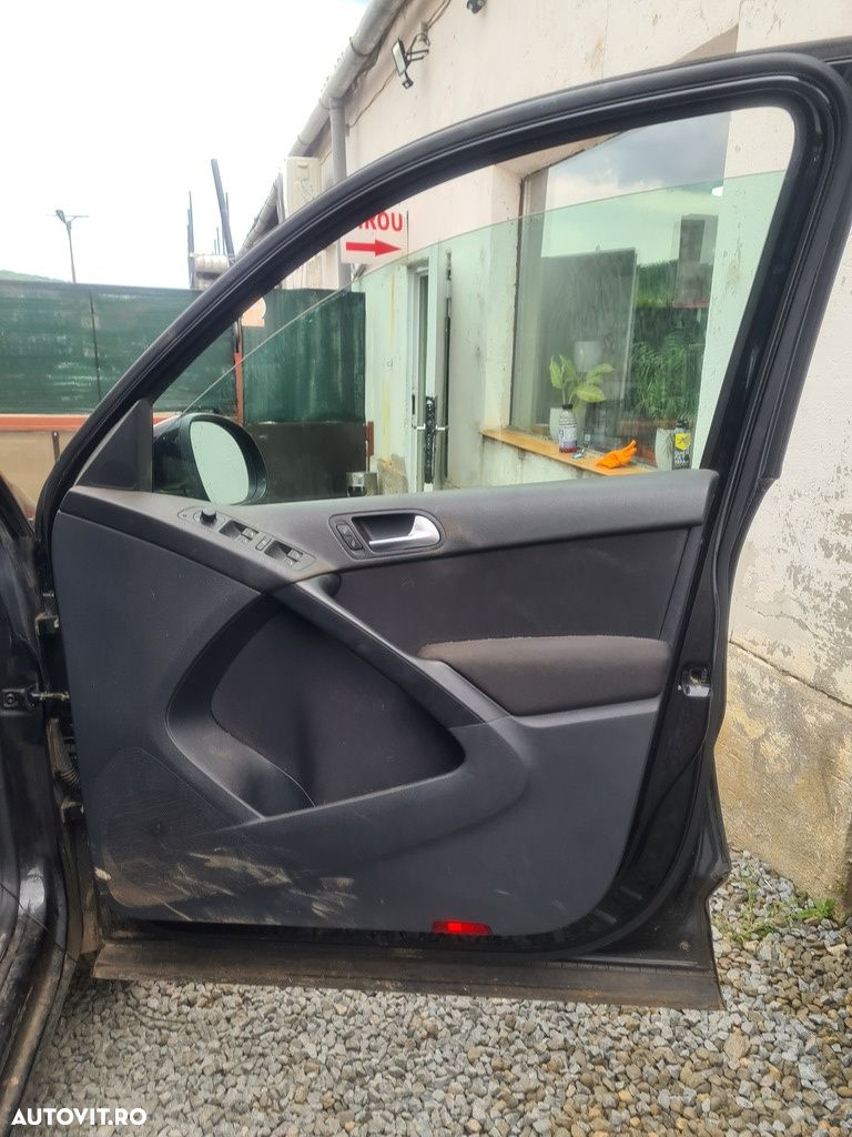Usa Dreapta Fata Volkswagen Tiguan 5N Facelift 2011 - 2015 SUV 5 Usi NEGRU LC9X (1253) - 3