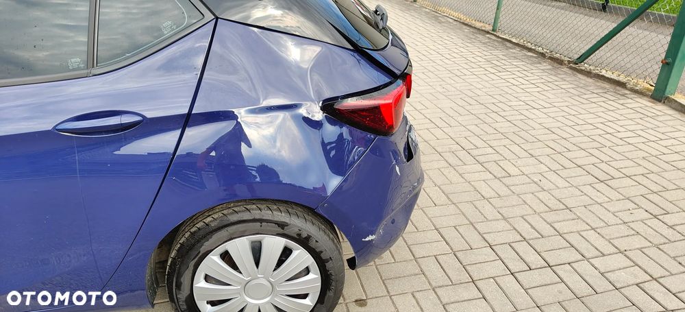 Opel Astra 1.4 Turbo Business - 12